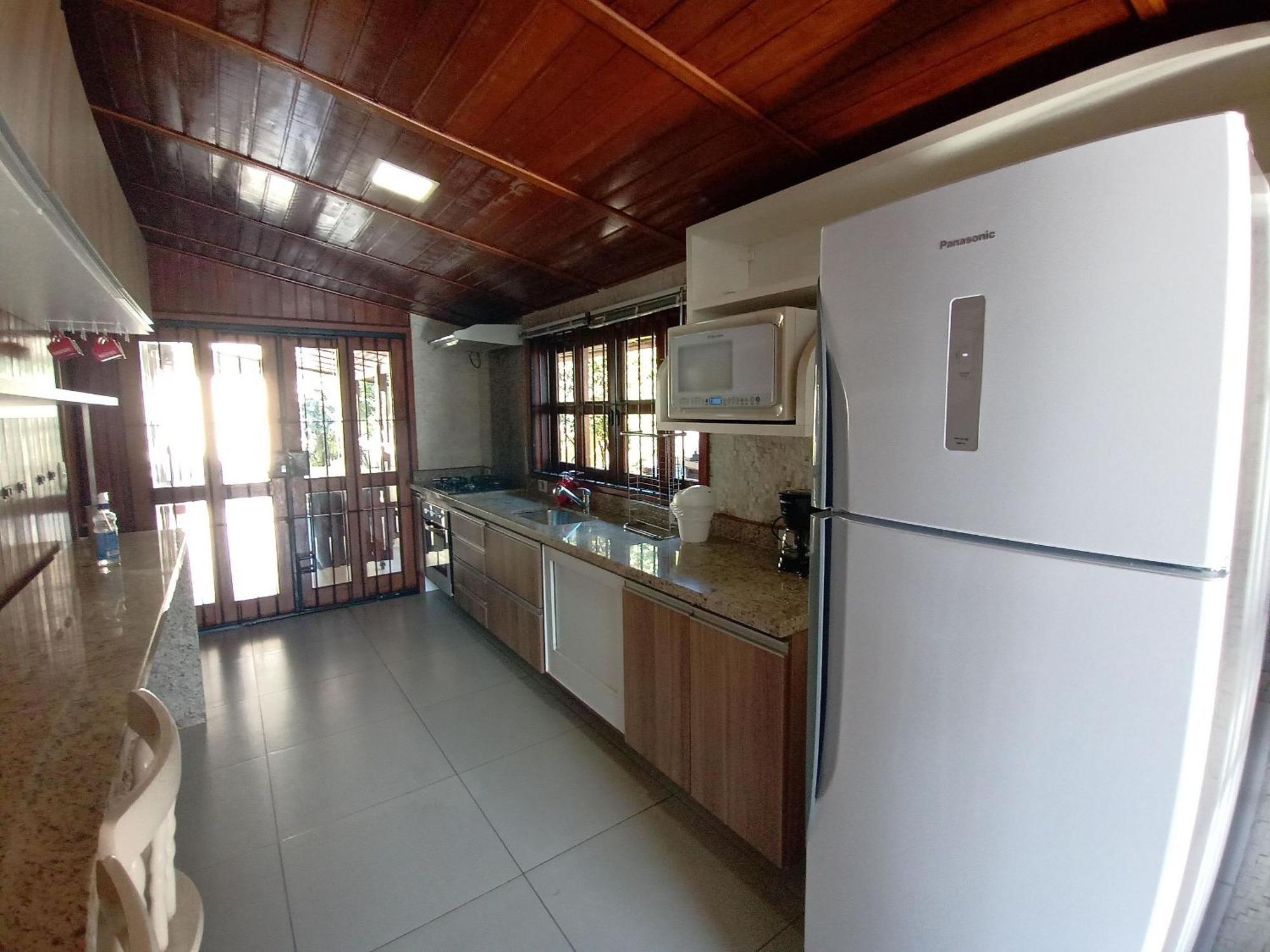 Moreira Casa Com Churrasqueira E Ar-Condicionado 乌巴图巴 外观 照片