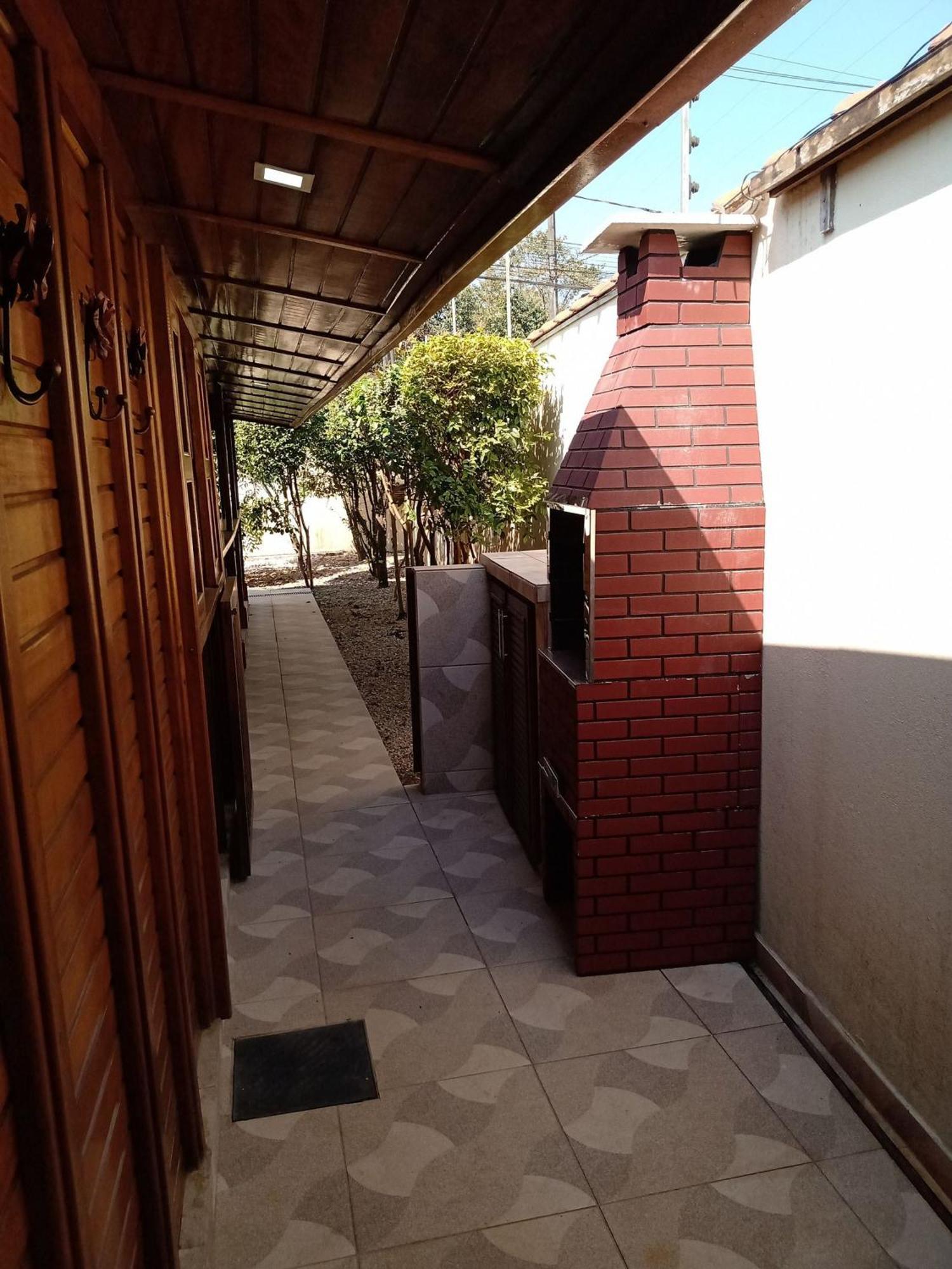 Moreira Casa Com Churrasqueira E Ar-Condicionado 乌巴图巴 外观 照片