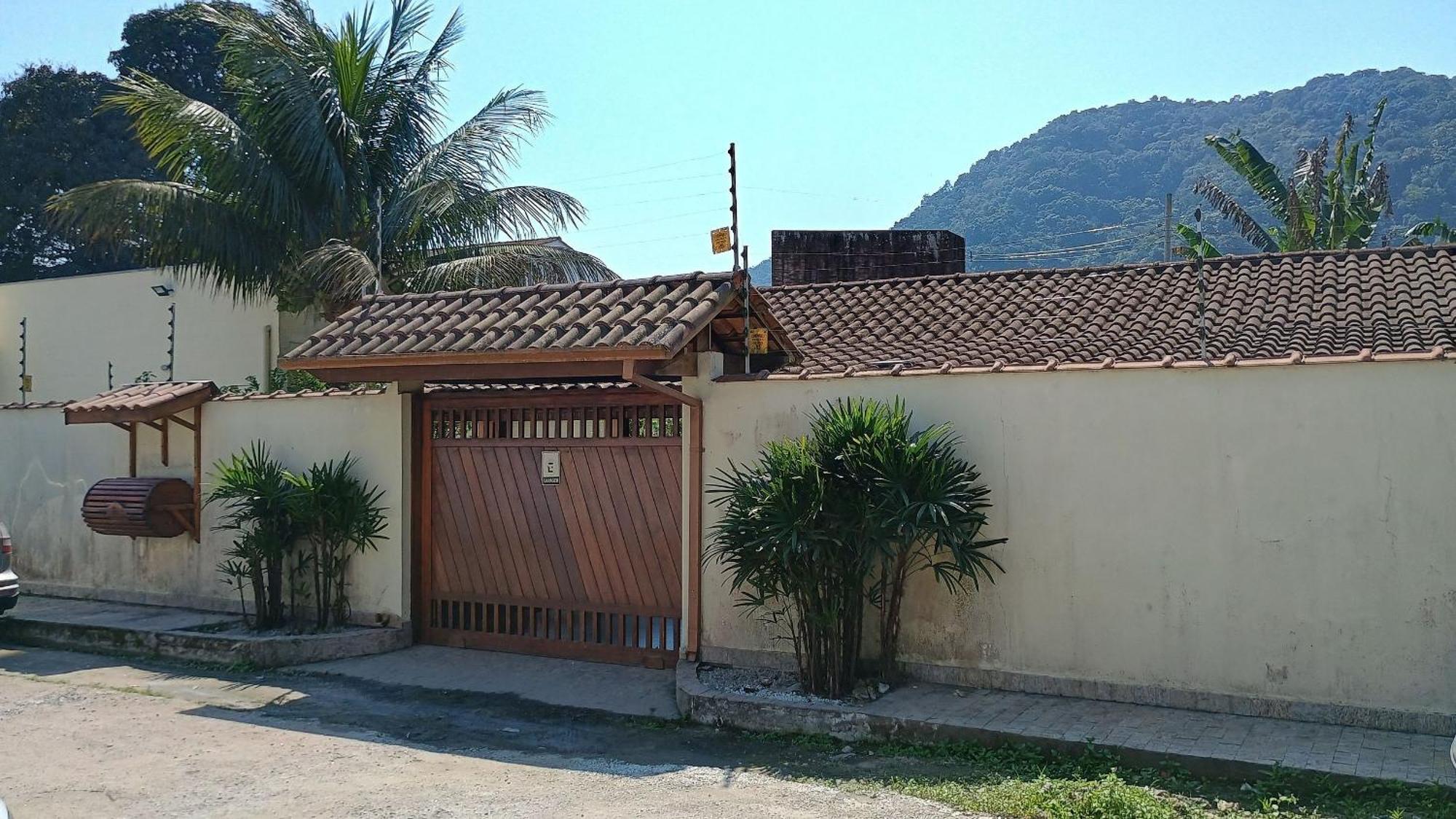 Moreira Casa Com Churrasqueira E Ar-Condicionado 乌巴图巴 外观 照片