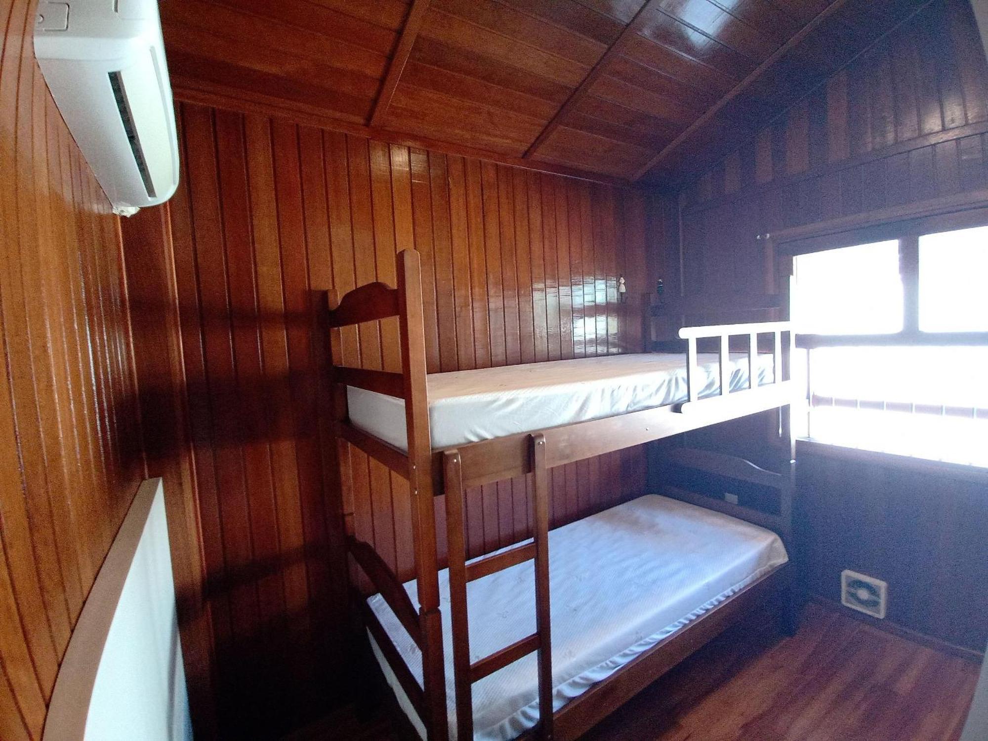 Moreira Casa Com Churrasqueira E Ar-Condicionado 乌巴图巴 外观 照片